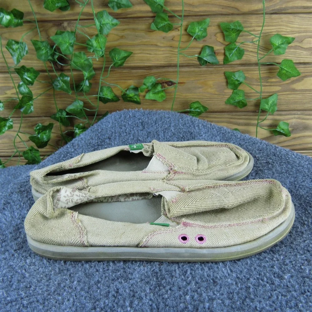 Sanuk Women  Loafer Beige Fabric‎ Sz 8 Medium Gently Used 2025